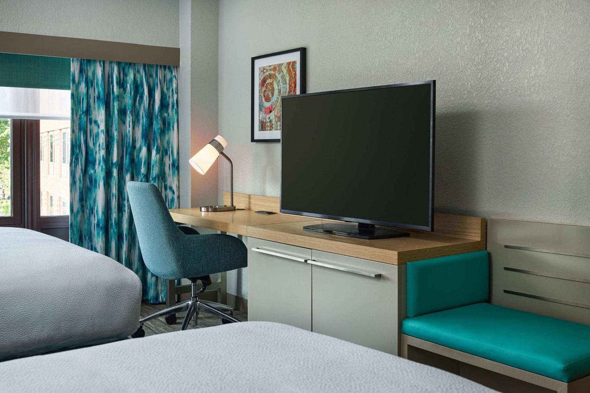 Hilton Garden Inn Tewksbury Andover Ngoại thất bức ảnh