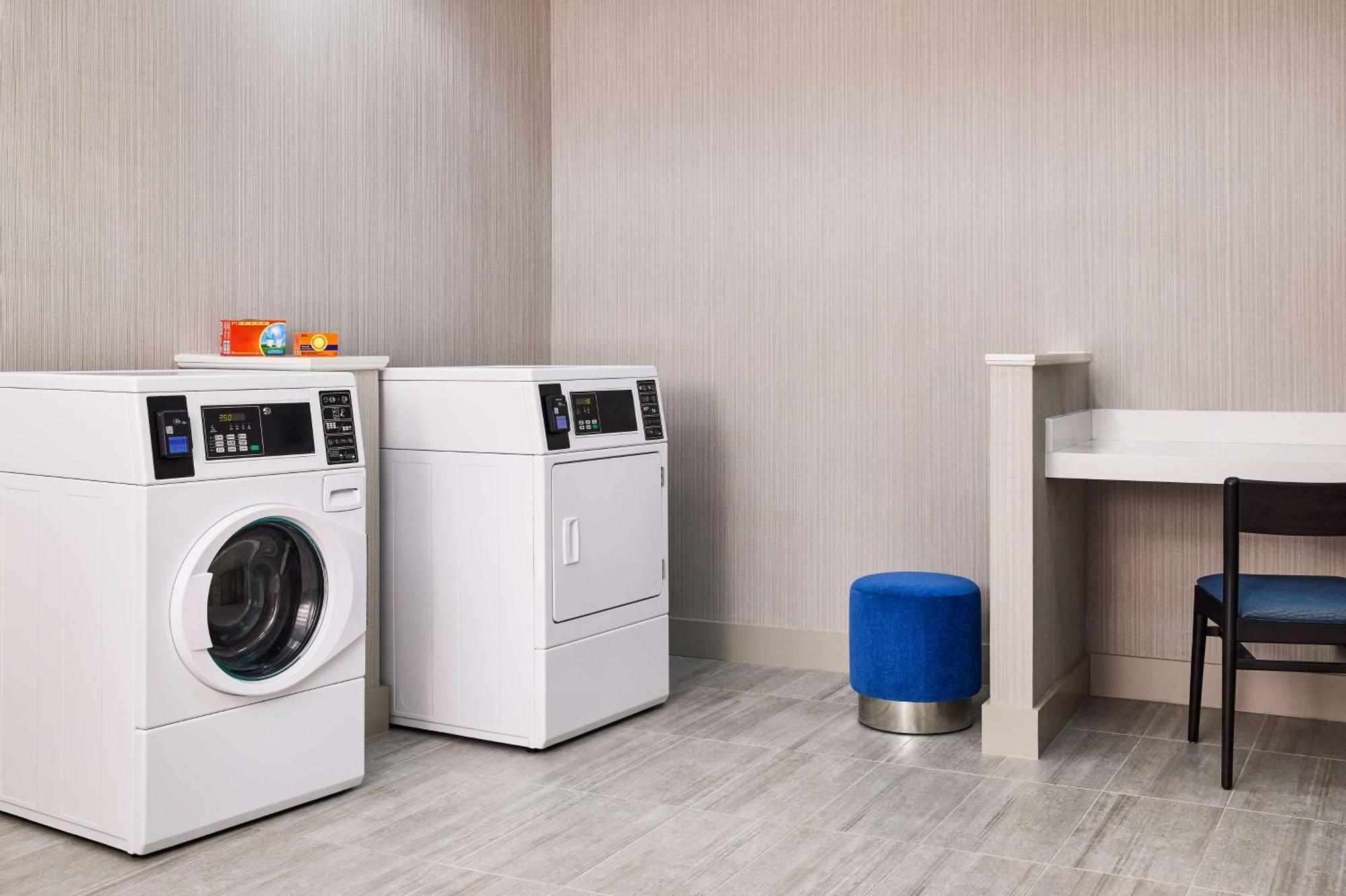 Hilton Garden Inn Tewksbury Andover Ngoại thất bức ảnh